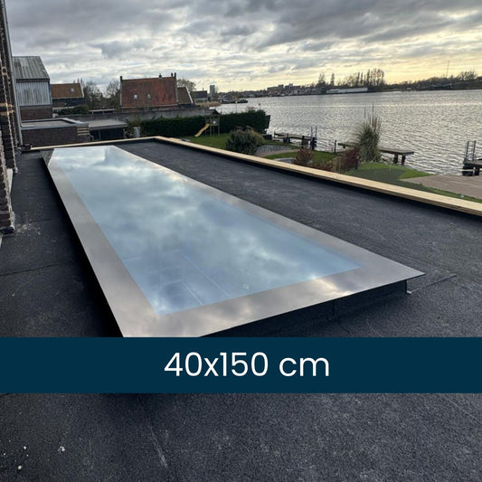 Fenêtre de toit plat 40 x 150 cm