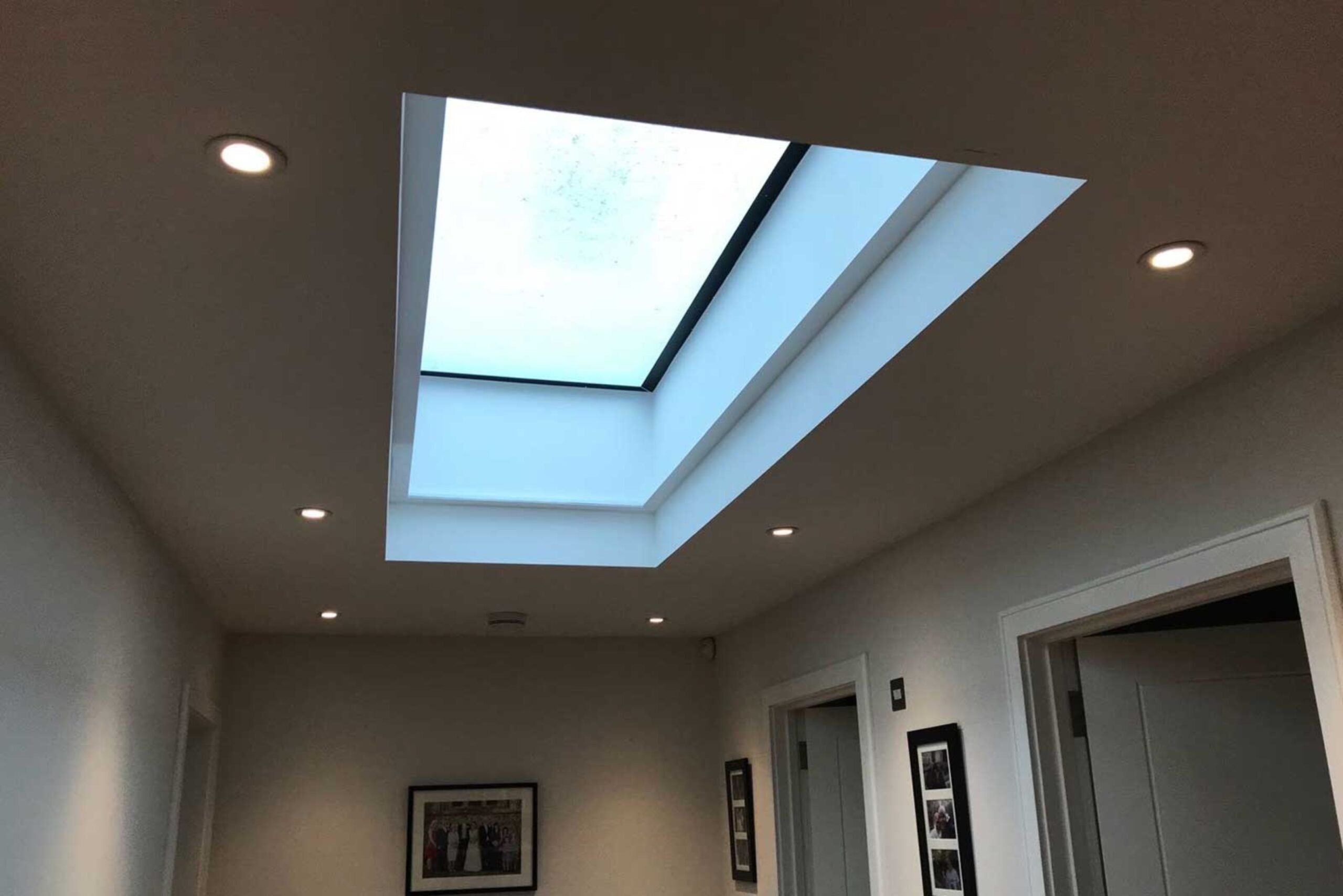 Stores pour fenêtres de toit plat 60x90cm