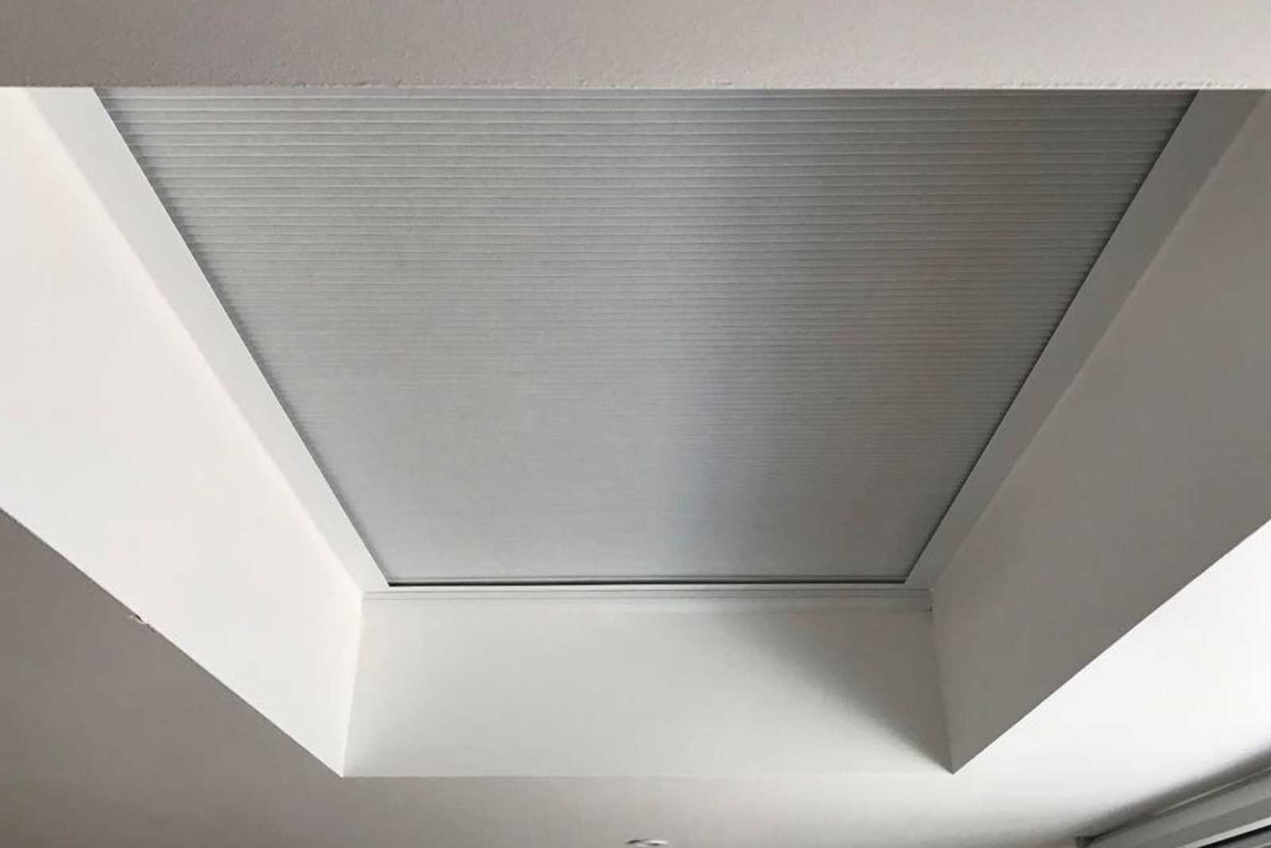 Stores pour fenêtres de toit plat 60x200cm