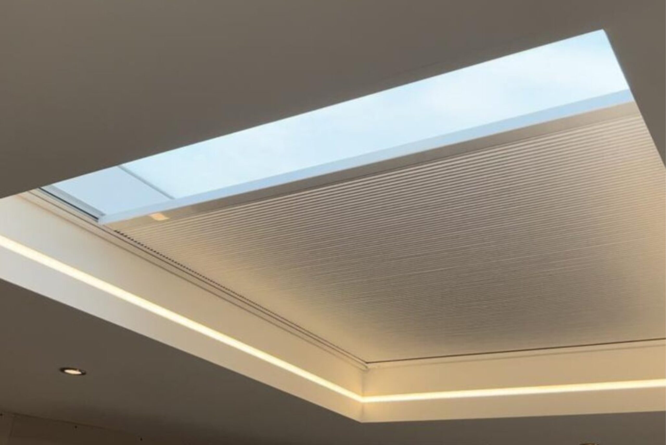 Stores pour fenêtres de toit plat 60x150cm